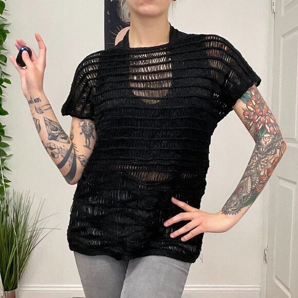 Chico's Oversize Crochet Knit Sweater Short Sleeve Size 2 Black - Picture 4 of 13